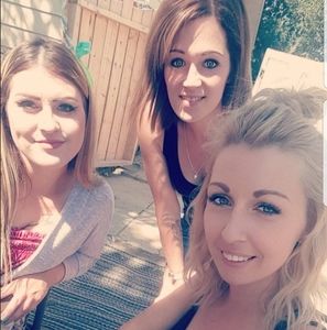 Meet your Posher, Cara